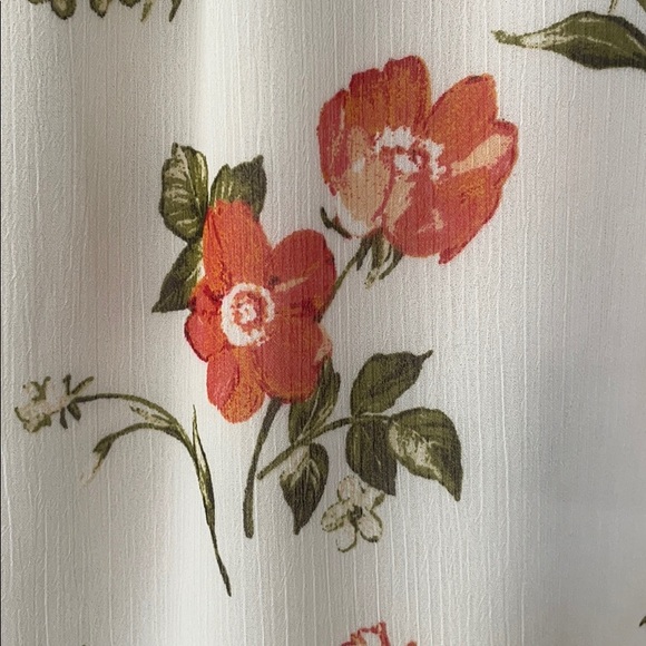 Floral blouse - Picture 3 of 4